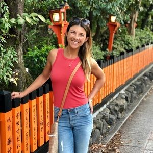 Meet your Posher, Stephanie